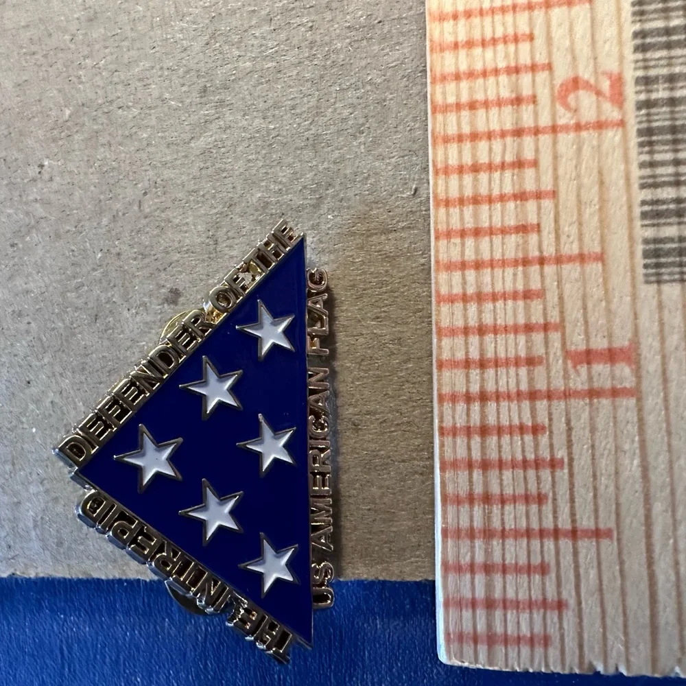 Intrepid defender of the us american flag pin signed TM